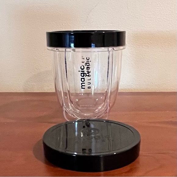 NWOT- Magic Bullet Replacement Cups with Lids. - Picture 4 of 6